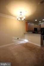 13608 Dover Cliffs Pl in Germantown, MD - Building Photo - Building Photo