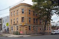 187 Berkeley Ave in Newark, NJ - Foto de edificio - Building Photo