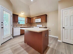 491 Goldenrod St in Kyle, TX - Building Photo - Building Photo