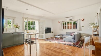 3907 Berenice Pl in Los Angeles, CA - Building Photo - Building Photo