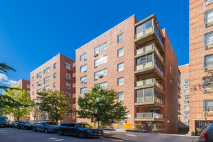 Barclay Plaza North Apartments