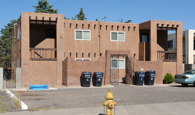 313 Whispering Sands SE in Albuquerque, NM - Building Photo - Building Photo