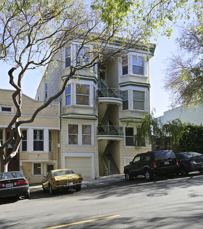 3223-3225 Folsom St in San Francisco, CA - Foto de edificio - Building Photo