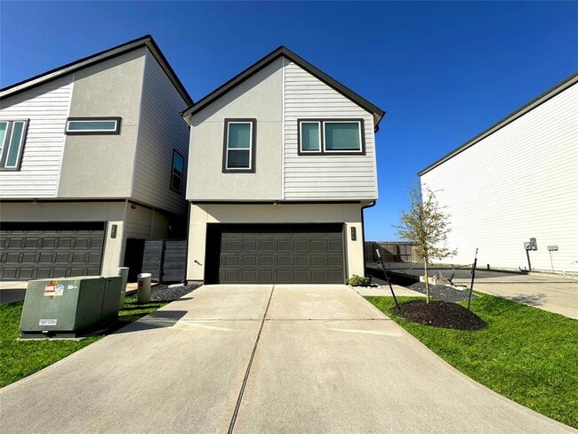 365 N Centro Cir