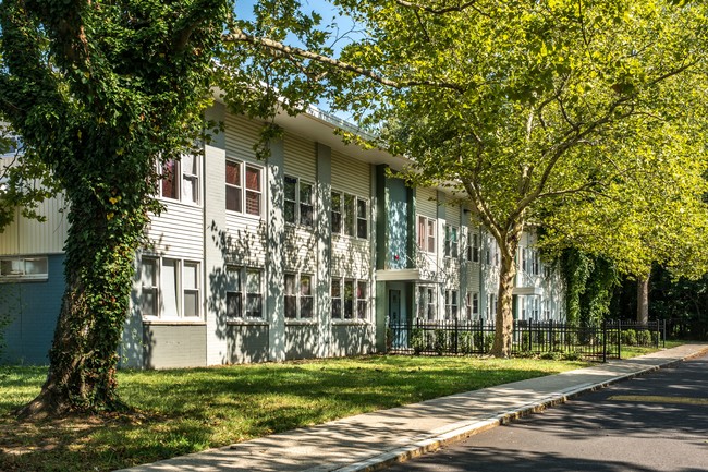 Ivy Square in Bridgeton, NJ - Foto de edificio - Building Photo