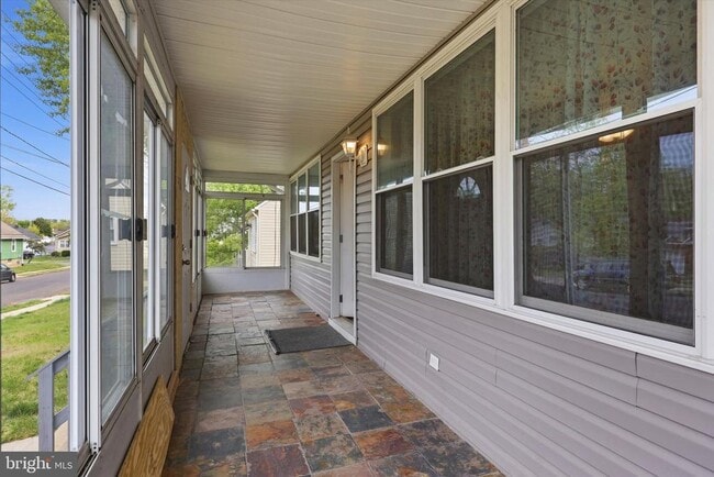 property at 334 N Oakland Ave