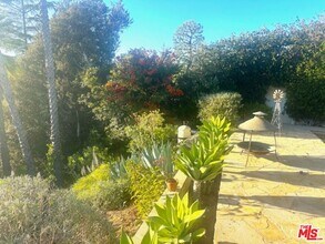1939 Westridge Terrace in Los Angeles, CA - Building Photo - Building Photo