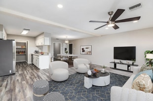 7210 Grass Valley Dr in San Antonio, TX - Building Photo