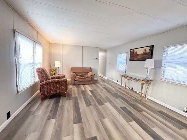 7115 Timber Ridge Center in Quincy, IL - Foto de edificio - Building Photo