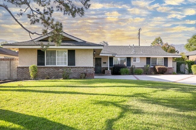 1019 E Dalton Ave in Glendora, CA - Building Photo - Building Photo