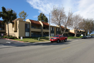 Mountain View Apartments in Vista, CA - Building Photo - Building Photo