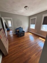 74 Evans St, Unit 74 in Medford, MA - Building Photo - Building Photo