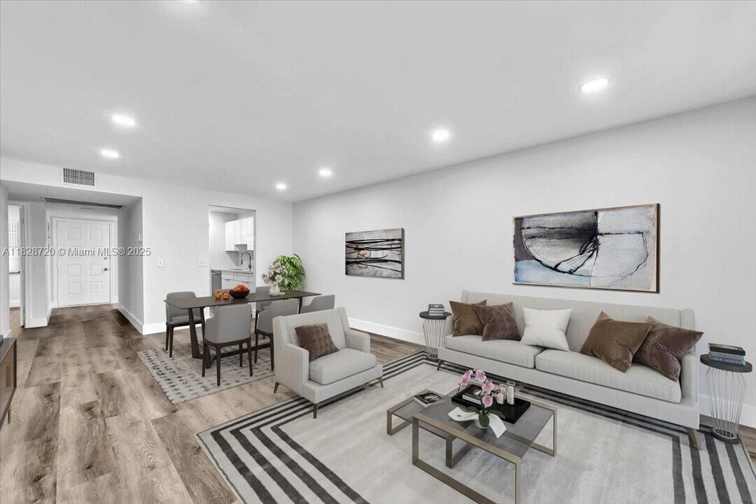 1201 SW 128th Terrace in Pembroke Pines, FL - Building Photo