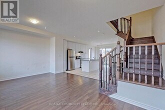 12 Fiesta Way in Whitby, ON - Building Photo - Building Photo