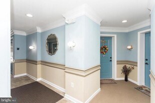 8390 Ice Crystal Dr in Laurel, MD - Building Photo