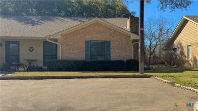 725 Royal St in Salado, TX - Building Photo - Building Photo