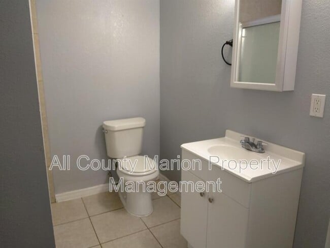 727 NE 4th St in Ocala, FL - Building Photo - Building Photo