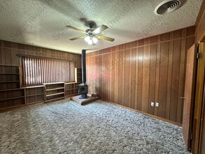 316 W Christopher Dr in Clovis, NM - Building Photo - Building Photo