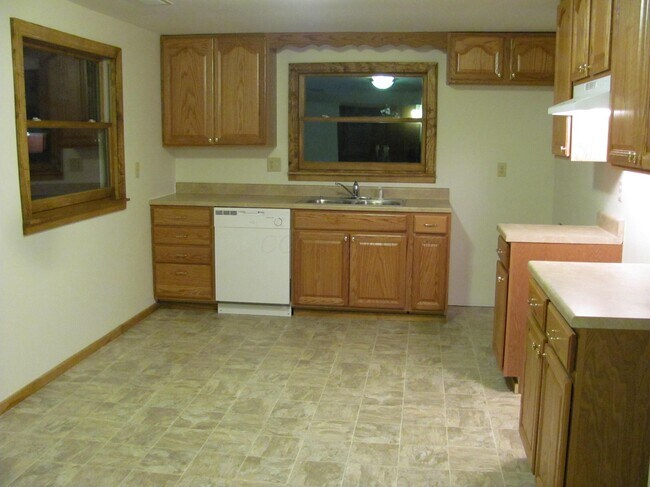 14497 Cleveland Rd SW in Pataskala, OH - Building Photo - Building Photo