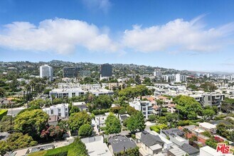 838 N Doheny Dr, Unit 10-1016 in West Hollywood, CA - Building Photo - Building Photo