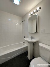 27 Egremont Rd, Unit 1 in Boston, MA - Foto de edificio - Building Photo