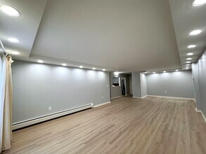 131 Coolidge Ave, Unit 112 in Watertown, MA - Building Photo - Building Photo