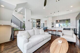 5622 Kiam St in Houston, TX - Building Photo - Building Photo