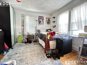 13 Aldie St in Boston, MA - Foto de edificio - Building Photo