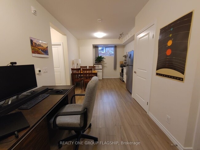 712 Glen Forrest Blvd in Waterloo, ON - Building Photo - Building Photo