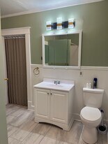 902 Chicago Ave in Lansing, MI - Building Photo