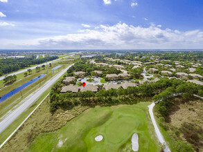 8912 Sandshot Ct-Unit -5122 in Port St. Lucie, FL - Foto de edificio - Building Photo