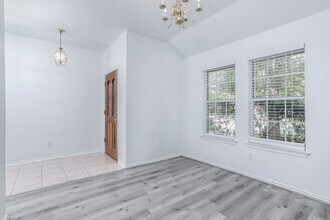 34 Tallow Hill Pl in Spring, TX - Building Photo - Building Photo