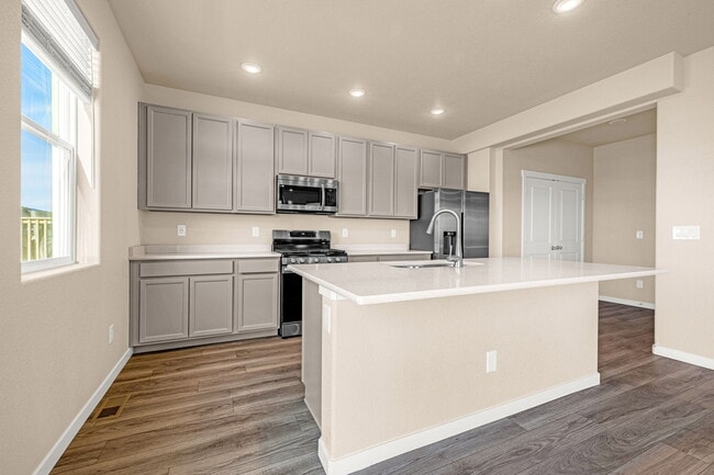 5168 Roundhouse Dr in Colorado Springs, CO - Foto de edificio - Building Photo