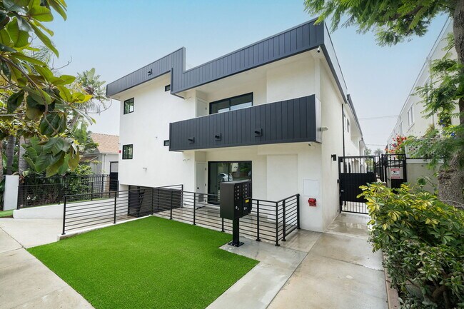 property at 1334 9th St