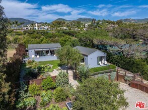 28036 Sea Ln Dr in Malibu, CA - Building Photo - Building Photo