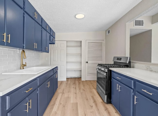 2811 65th St in Lubbock, TX - Building Photo - Building Photo