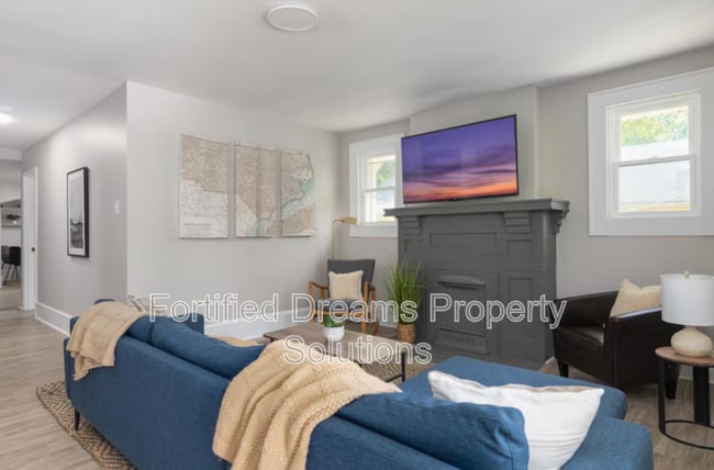 913 Hutton St in Winston-Salem, NC - Building Photo - Building Photo