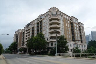 Camden Grandview in Charlotte, NC - Foto de edificio - Building Photo