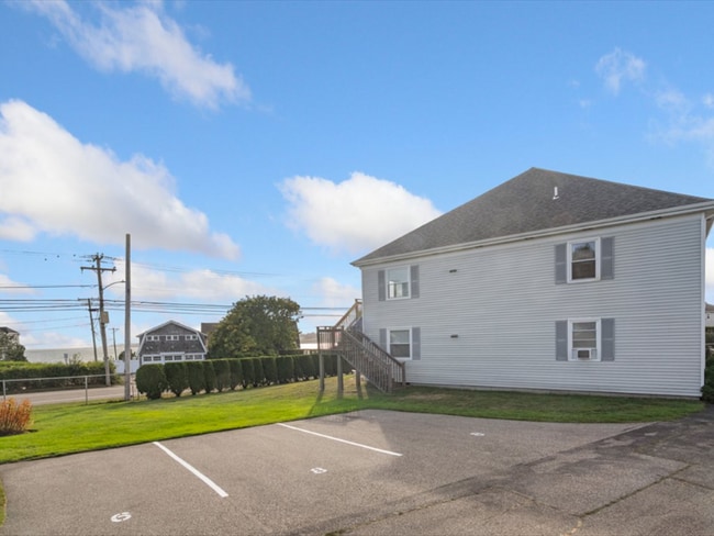 property at 130 Purgatory Rd