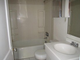 39 Lee St, Unit 3A Apartamentos