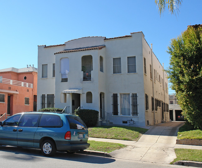 417 N Gardner St in Los Angeles, CA - Building Photo - Building Photo