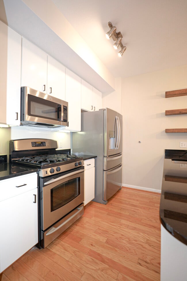 property at 1001 L St NW