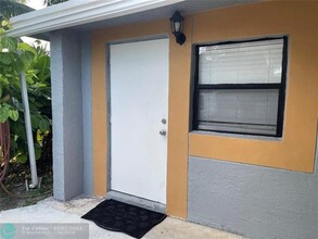 2160 NE 1st Ave in Pompano Beach, FL - Building Photo - Building Photo