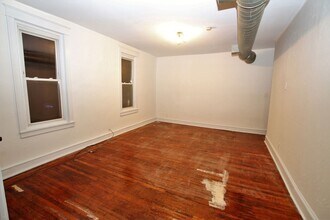 2621 W Girard Ave in Philadelphia, PA - Building Photo - Building Photo