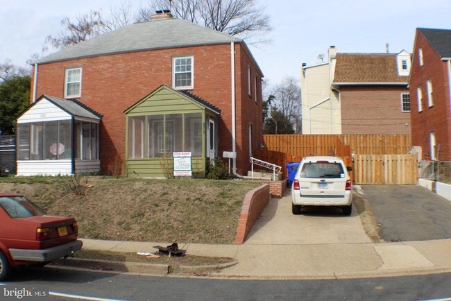 property at 2205 6th St S