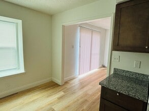 Riverside Apartments of Metairie in Metairie, LA - Building Photo - Building Photo