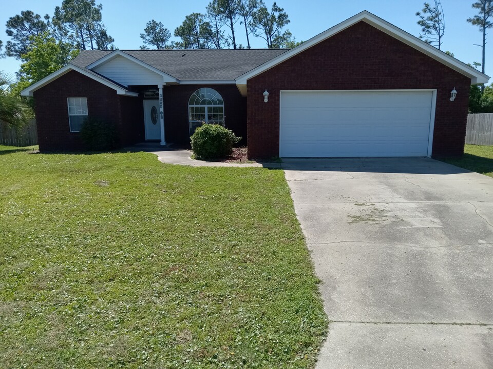 3406 Picadilly Ln in Panama City, FL - Building Photo