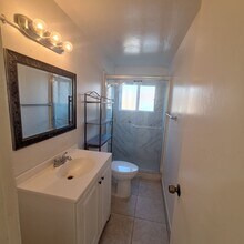 9402 Fermi Ave in San Diego, CA - Building Photo - Building Photo