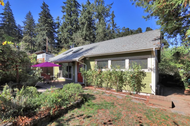 2765 E 18th Ave in Eugene, OR - Foto de edificio - Building Photo