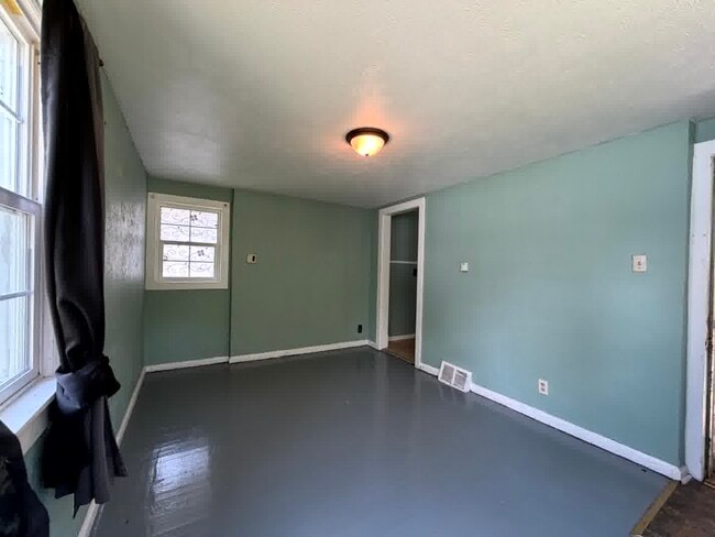property at 520 W Marion St